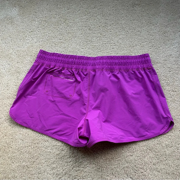 ✨Lands’ End Sport Women’s Elastic Waist Board Shorts - Size 16 - EUC - Not Lined - Picture 2 of 7